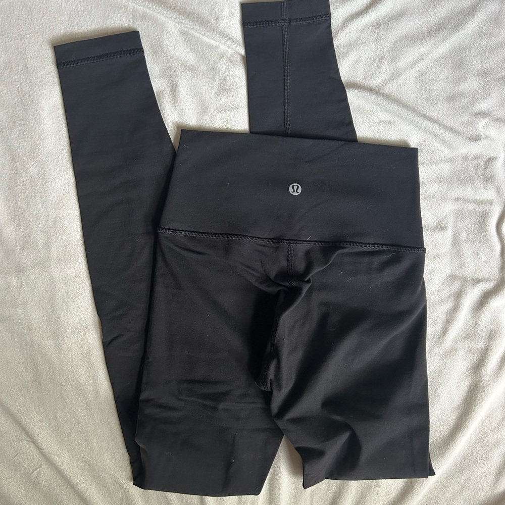 Wunder Under Black